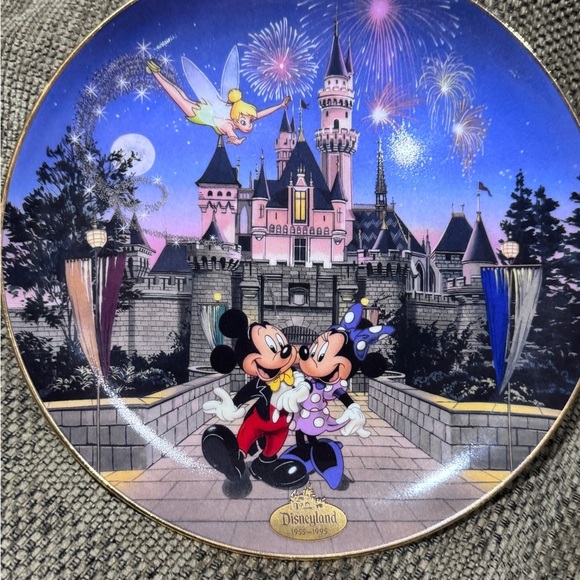 π Vintage 40th Anniversary Disney Commemorative Plate with Mickey and Minnieπ - Picture 2 of 14
